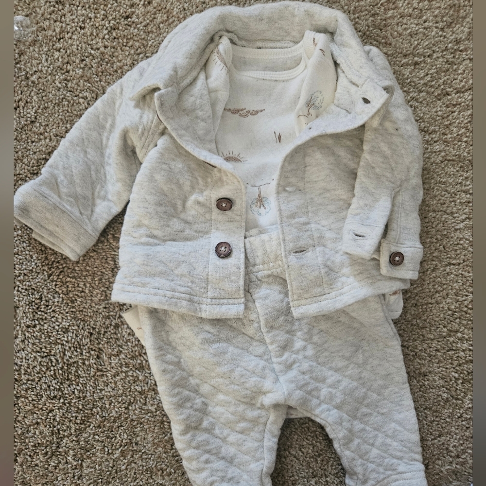 Carter's Soft Gray Baby Set